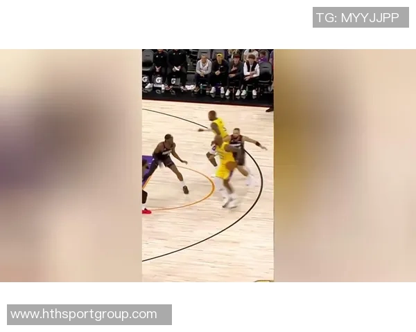 艾顿称赞詹姆斯传球能力只需出现在正确位置即可接到精准助攻